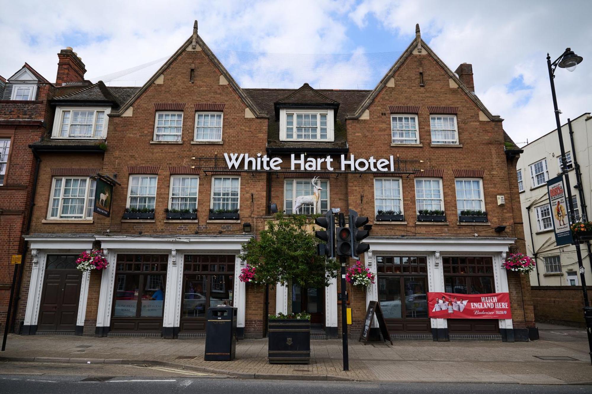 White Hart, Newmarket By Marston'S Inns 외부 사진